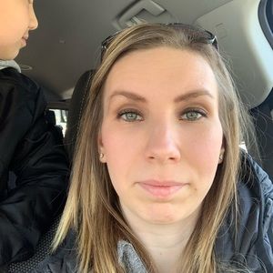 Meet your Posher, Leah